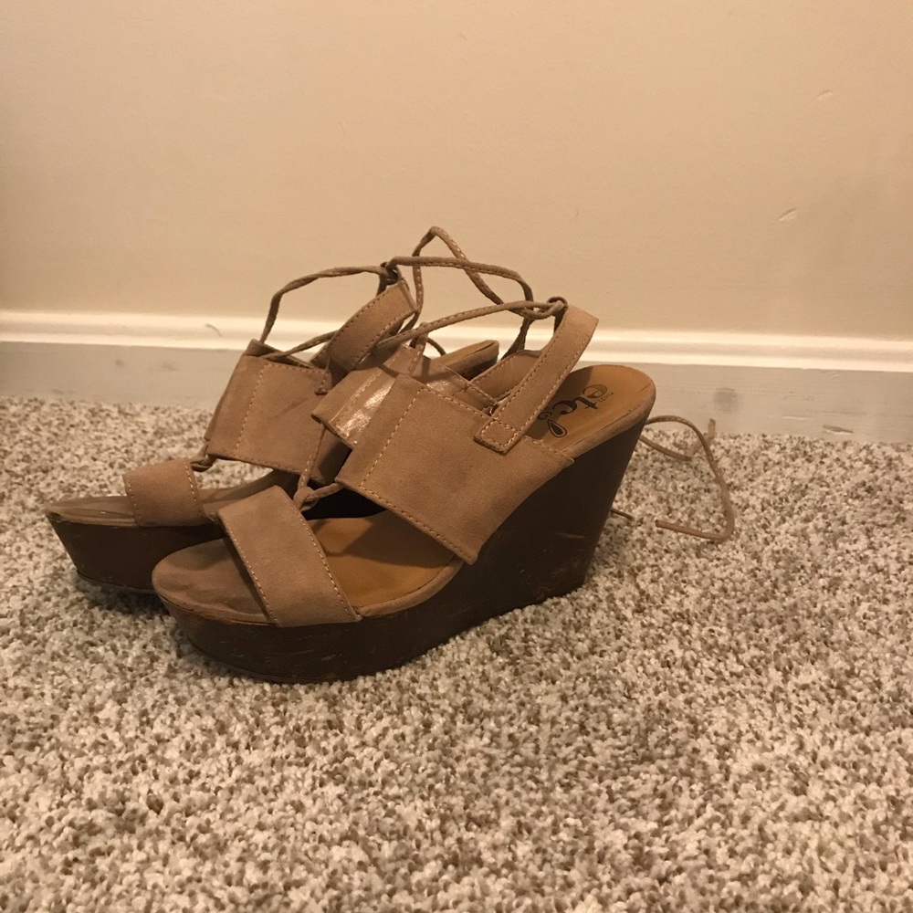 Rue 21 wedges